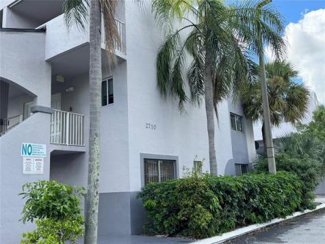 2710 W 76th Street Hialeah FL 33016
