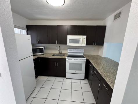 2710 W 76th Street Hialeah FL 33016