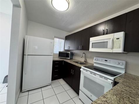 2710 W 76th Street Hialeah FL 33016