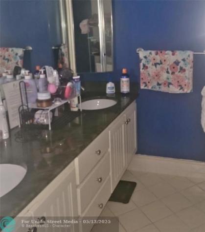 5321 53RD Way West Palm Beach FL 33409
