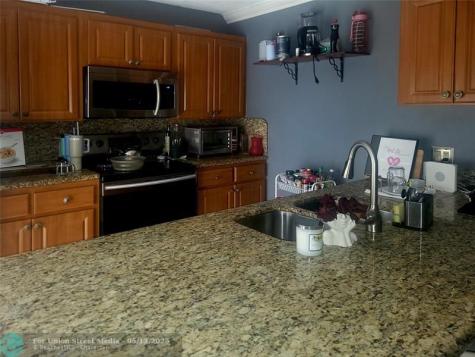 5321 53RD Way West Palm Beach FL 33409