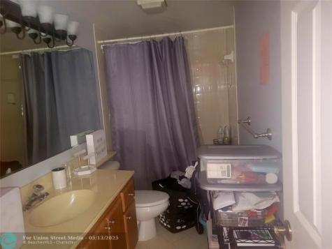 5321 53RD Way West Palm Beach FL 33409