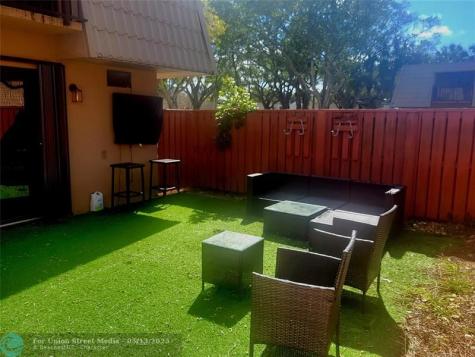 5321 53RD Way West Palm Beach FL 33409