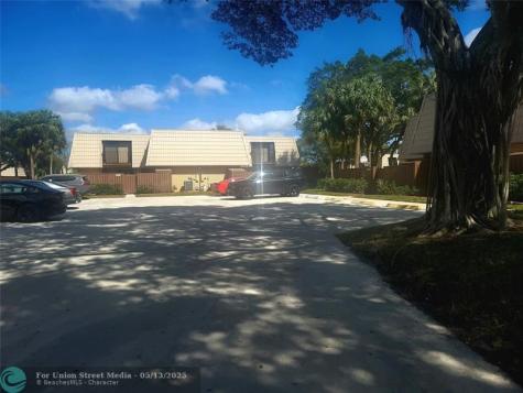 5321 53RD Way West Palm Beach FL 33409