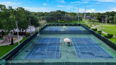 5321 53RD Way West Palm Beach FL 33409