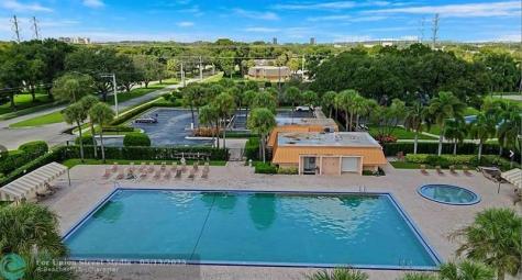 5321 53RD Way West Palm Beach FL 33409