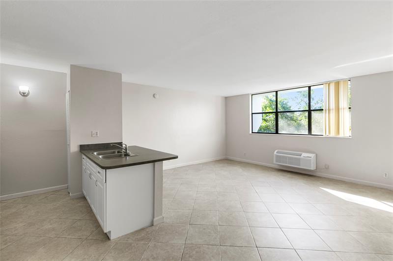 2401 Riverside Drive Coral Springs FL 33065