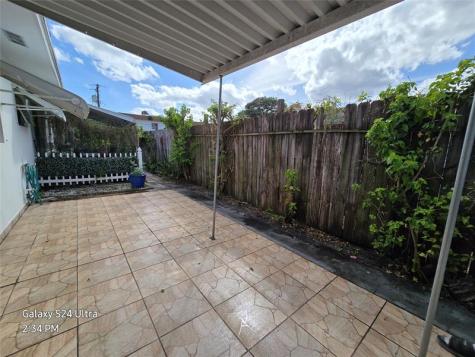 2222 Taylor Street Hollywood FL 33020