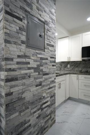 1035 W 77th Street Hialeah FL 33014