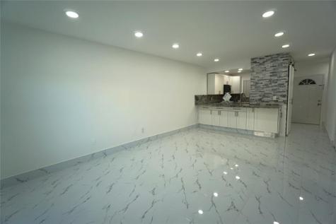 1035 W 77th Street Hialeah FL 33014