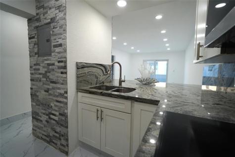 1035 W 77th Street Hialeah FL 33014