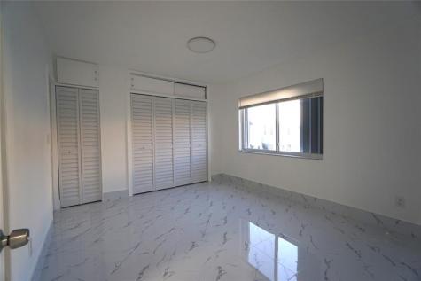 1035 W 77th Street Hialeah FL 33014