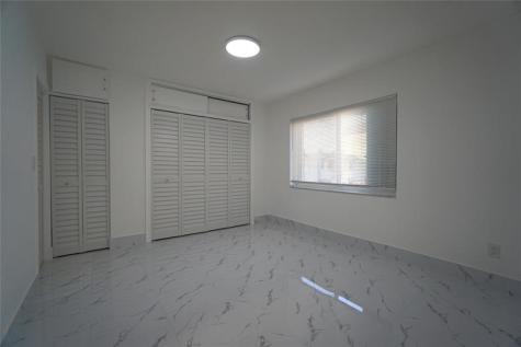 1035 W 77th Street Hialeah FL 33014