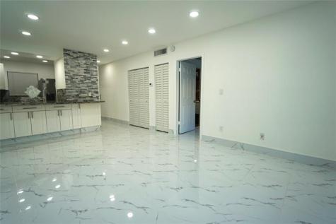 1035 W 77th Street Hialeah FL 33014