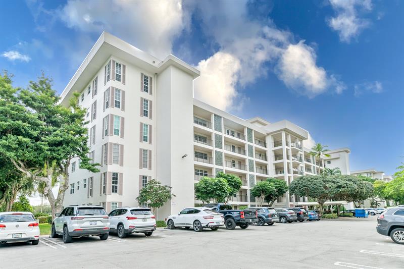 2950 N Palm Aire Drive Pompano Beach FL 33069