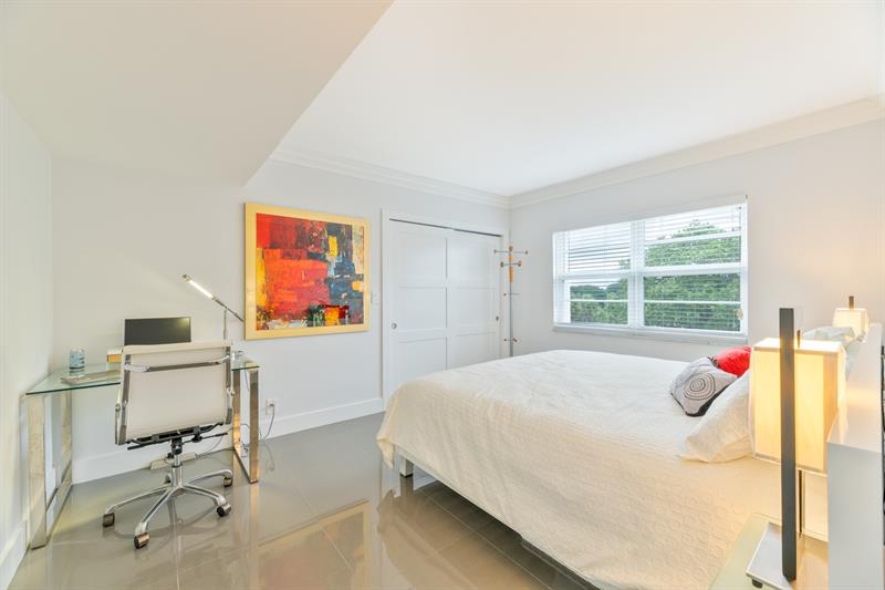 2950 N Palm Aire Drive Pompano Beach FL 33069