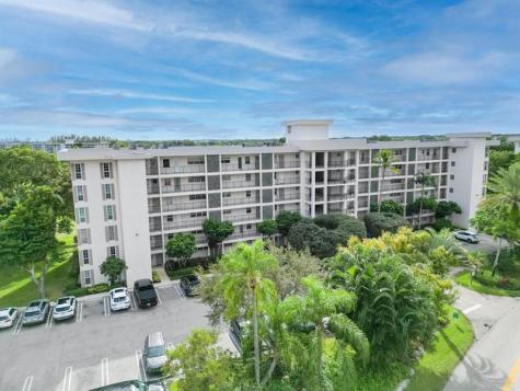 2950 N Palm Aire Drive Pompano Beach FL 33069
