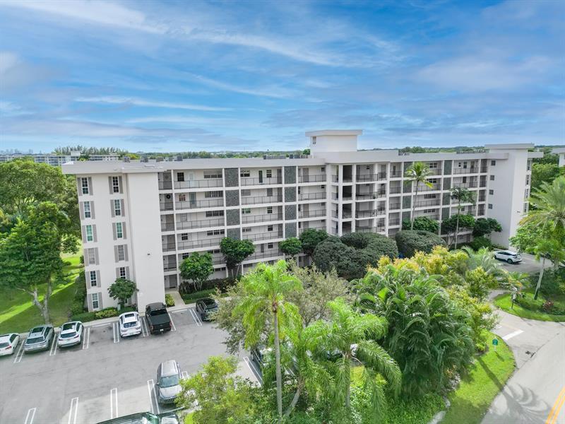 2950 N Palm Aire Drive Pompano Beach FL 33069