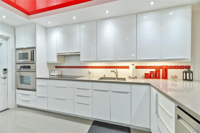 2950 N Palm Aire Drive Pompano Beach FL 33069