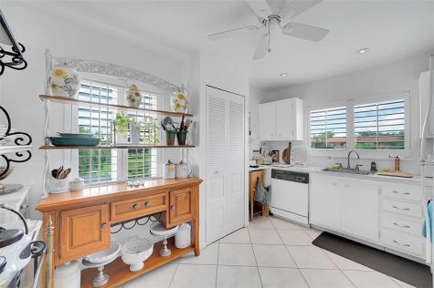 9481 Sunrise Lakes Boulevard Sunrise FL 33322