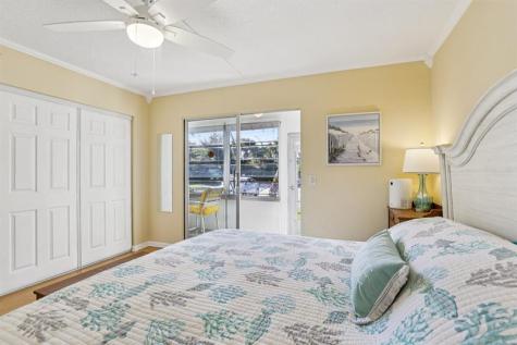 270 Newport R Deerfield Beach FL 33442