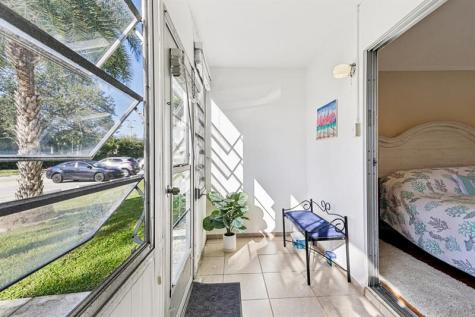 270 Newport R Deerfield Beach FL 33442