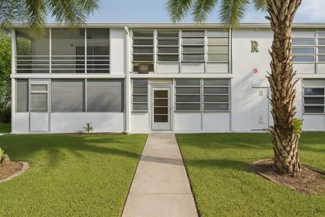 270 Newport R Deerfield Beach FL 33442