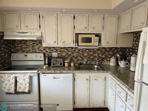 7410 NW 1st Street Margate FL 33063