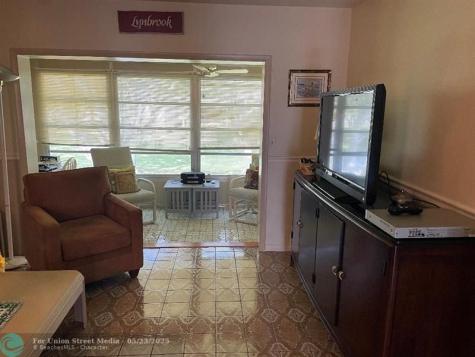 7410 NW 1st Street Margate FL 33063