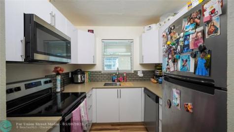 5377 SW 40th Avenue Fort Lauderdale FL 33314