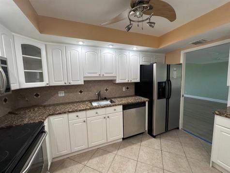 3850 Oaks Clubhouse Drive Pompano Beach FL 33069