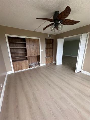 3850 Oaks Clubhouse Drive Pompano Beach FL 33069