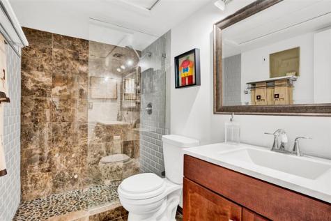 351 NE 19th Place Wilton Manors FL 33305