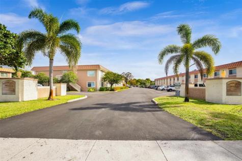 351 NE 19th Place Wilton Manors FL 33305