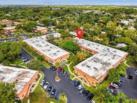 351 NE 19th Place Wilton Manors FL 33305