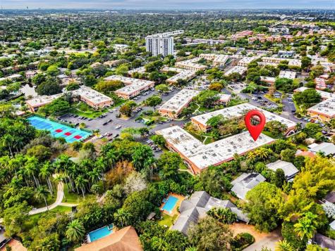351 NE 19th Place Wilton Manors FL 33305