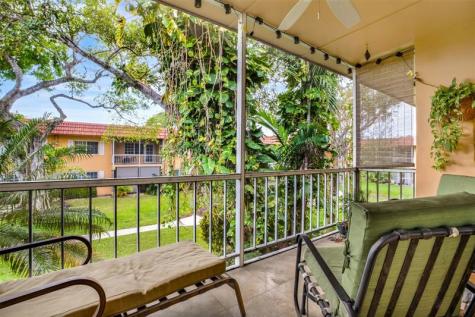 351 NE 19th Place Wilton Manors FL 33305