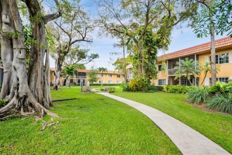 351 NE 19th Place Wilton Manors FL 33305