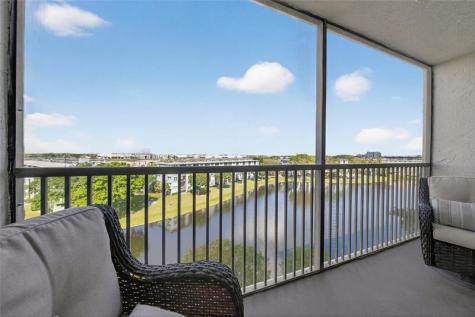 2215 Cypress Island Drive Pompano Beach FL 33069
