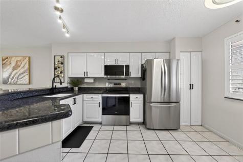 2215 Cypress Island Drive Pompano Beach FL 33069