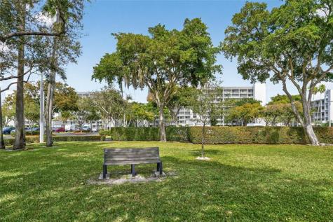 2215 Cypress Island Drive Pompano Beach FL 33069