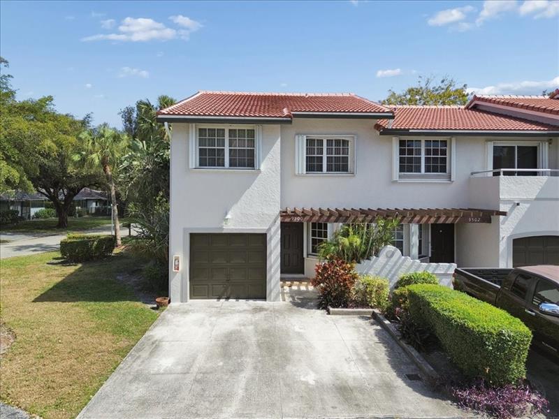 9500 SW 1st Place Coral Springs FL 33071