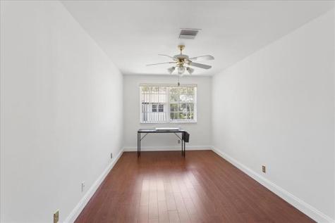 9500 SW 1st Place Coral Springs FL 33071
