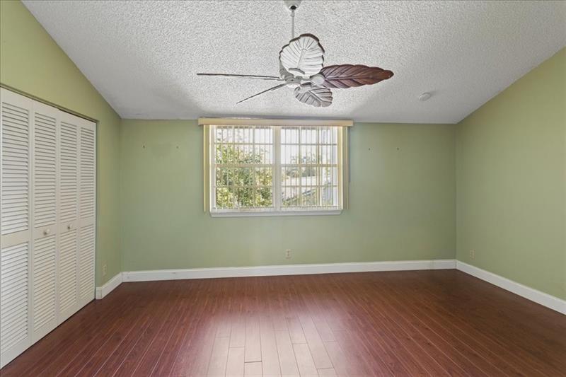 9500 SW 1st Place Coral Springs FL 33071