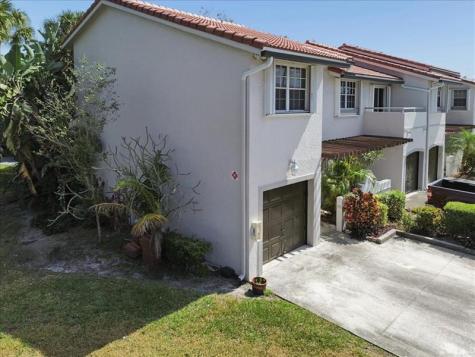 9500 SW 1st Place Coral Springs FL 33071