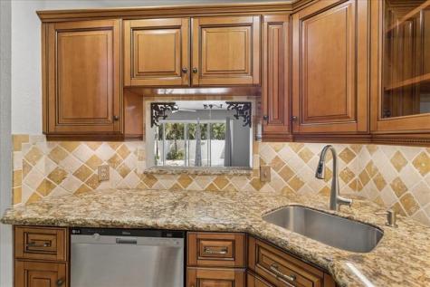 9500 SW 1st Place Coral Springs FL 33071