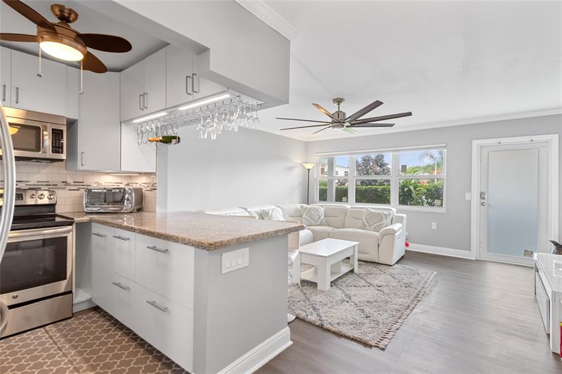 309 Oakridge R Deerfield Beach FL 33442