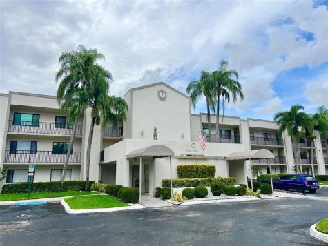 10842 W Clairmont Circle Tamarac FL 33321