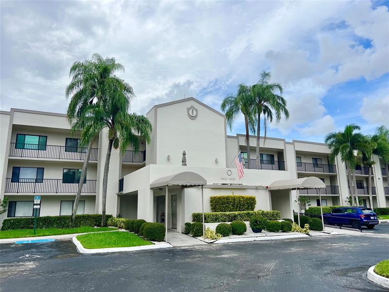 10842 W Clairmont Circle Tamarac FL 33321