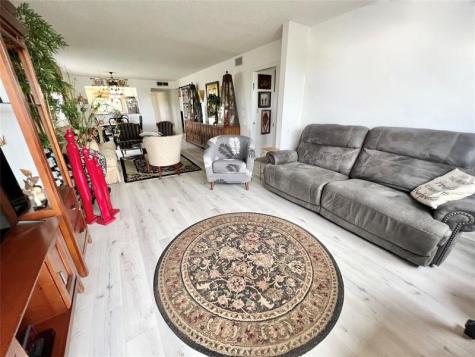 10842 W Clairmont Circle Tamarac FL 33321
